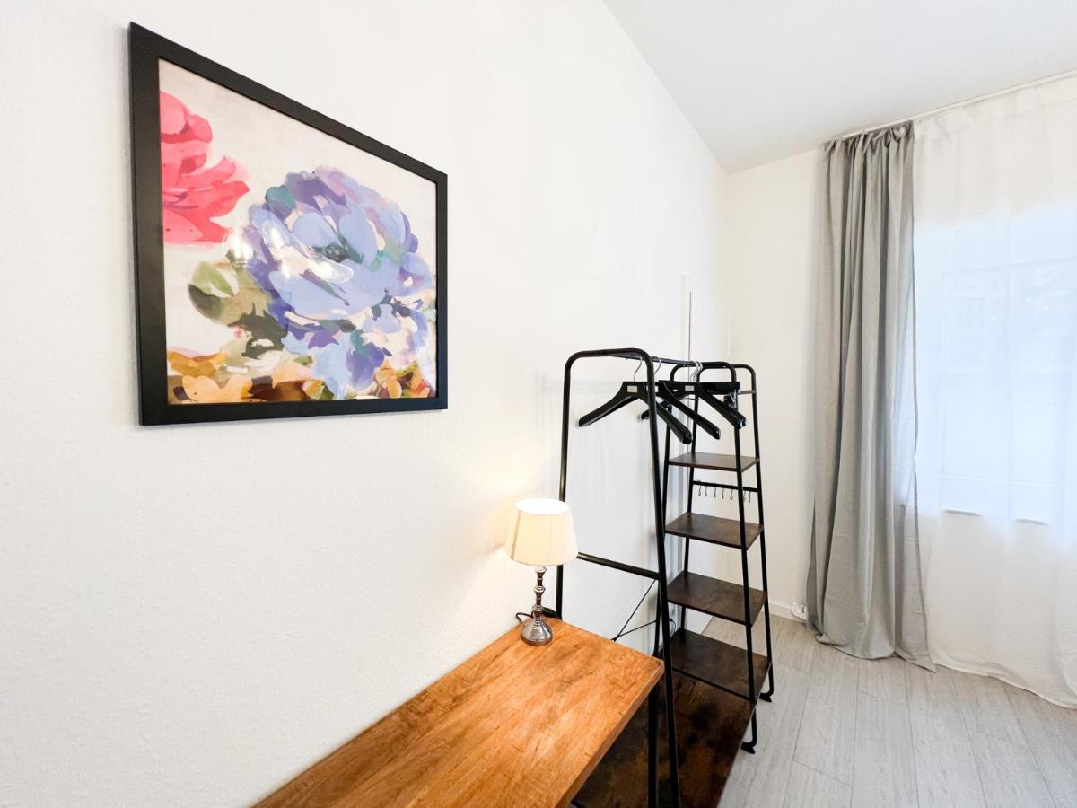 Apartment Duesseldorf City Esterno foto
