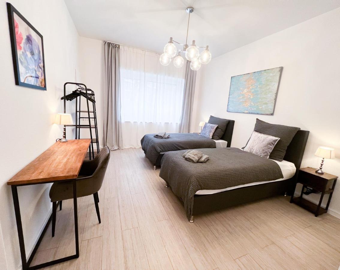 Apartment Duesseldorf City Esterno foto