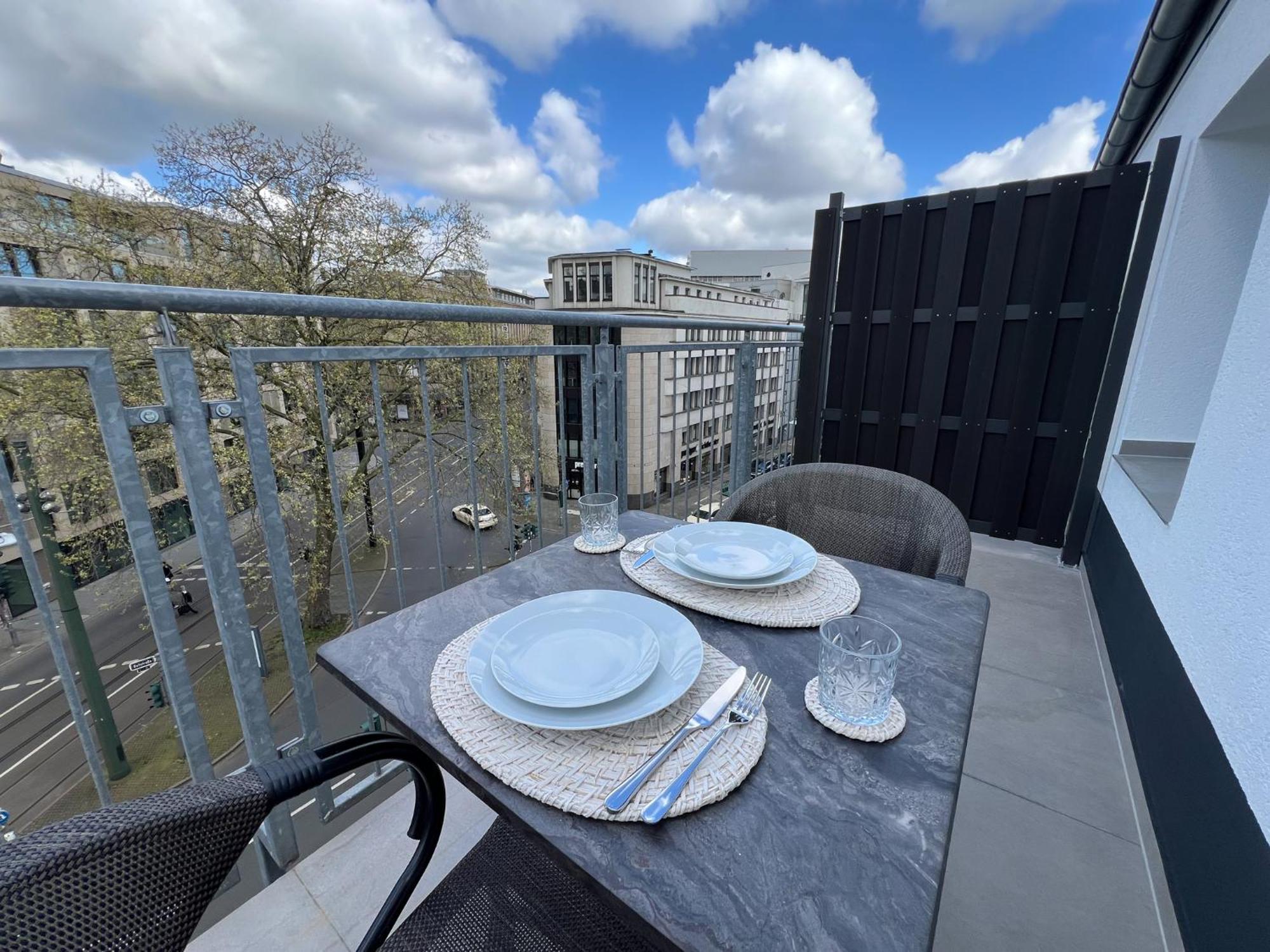 Apartment Duesseldorf City Esterno foto