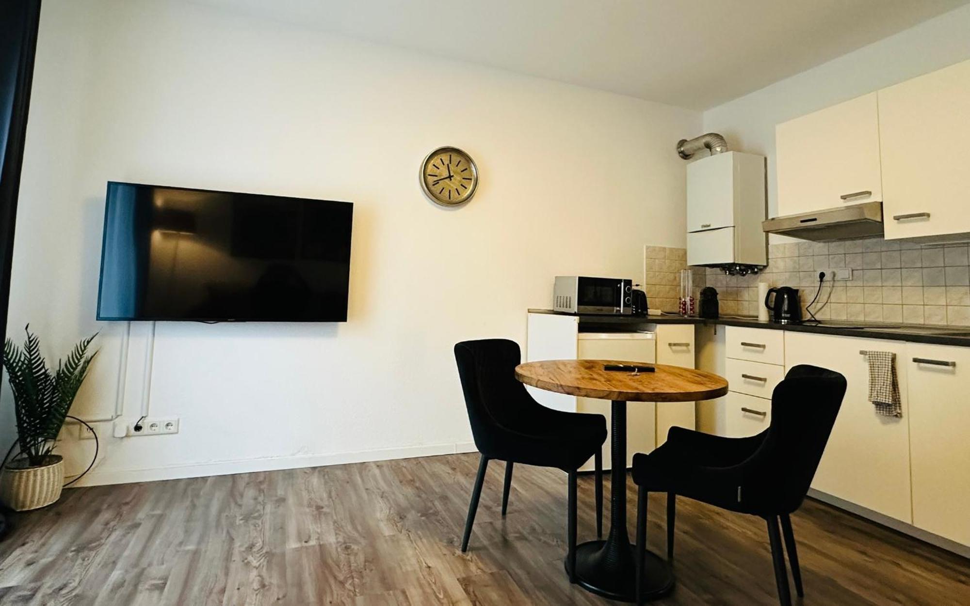 Apartment Duesseldorf City Esterno foto