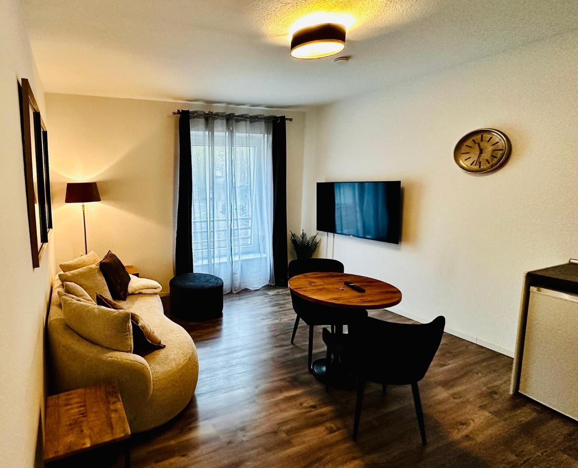 Apartment Duesseldorf City Esterno foto